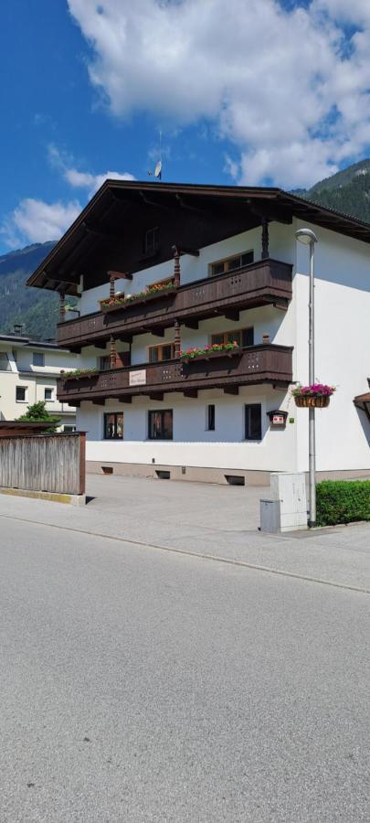 Haus Florian Apartment Mayrhofen Exterior photo